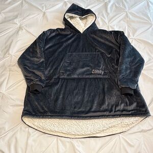 Comfy Oversized Kid’s Charcoal Gray Hoodie Blanket